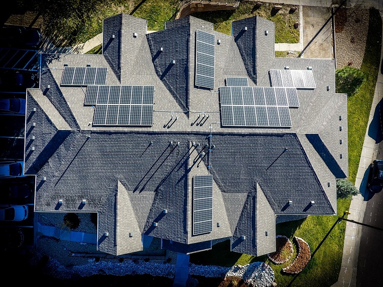 Solárne panely na strechu